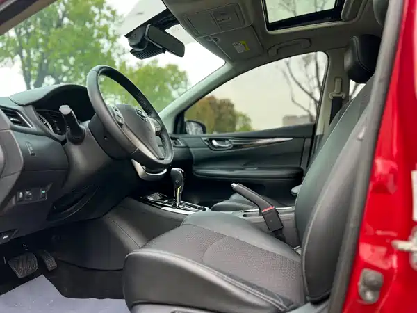Nissan Tiida 2020