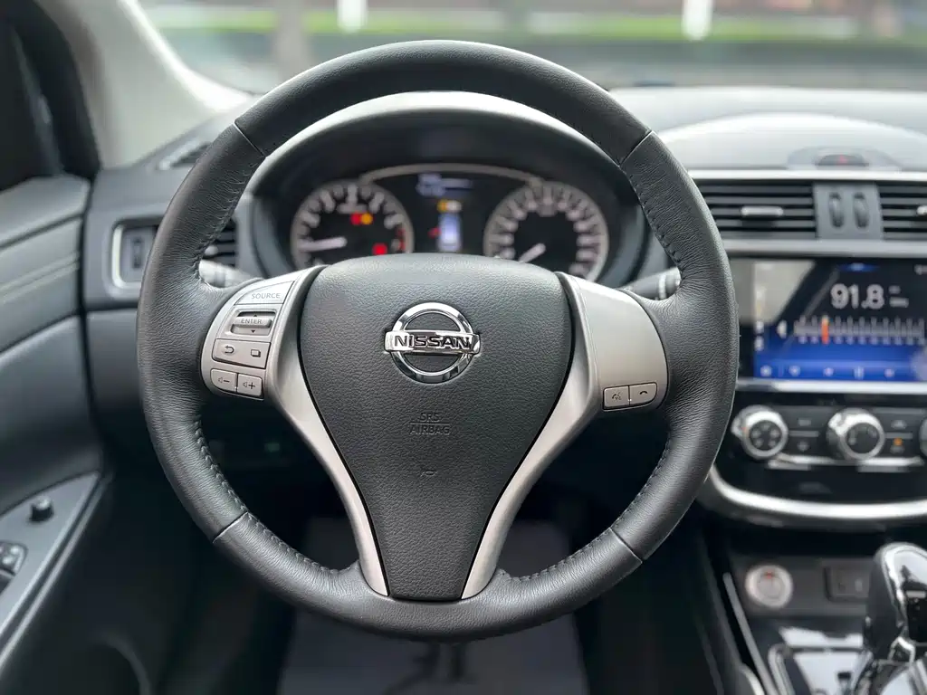 Nissan Tiida 2020 — фото 11