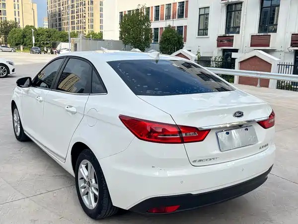 Ford Escort 2020
