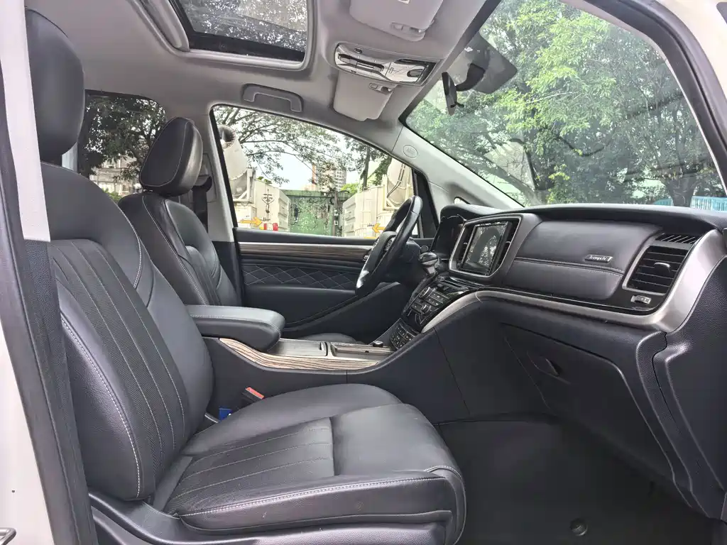 GAC Trumpchi M8 2020 — фото 13