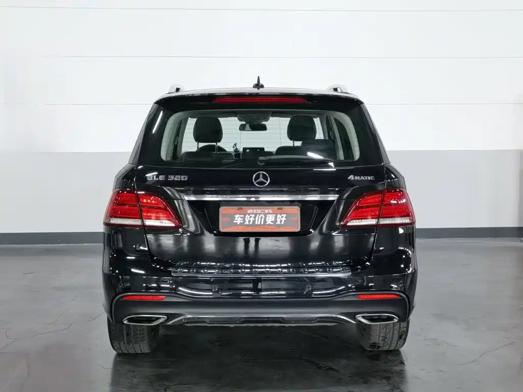 Mercedes-Benz GLE 2016