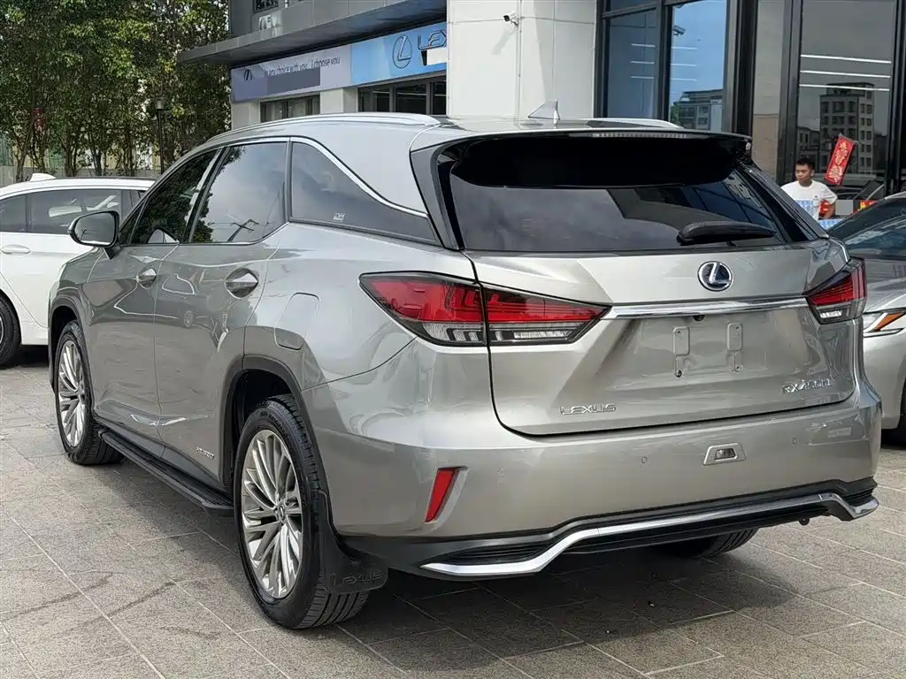 Lexus RX 2020