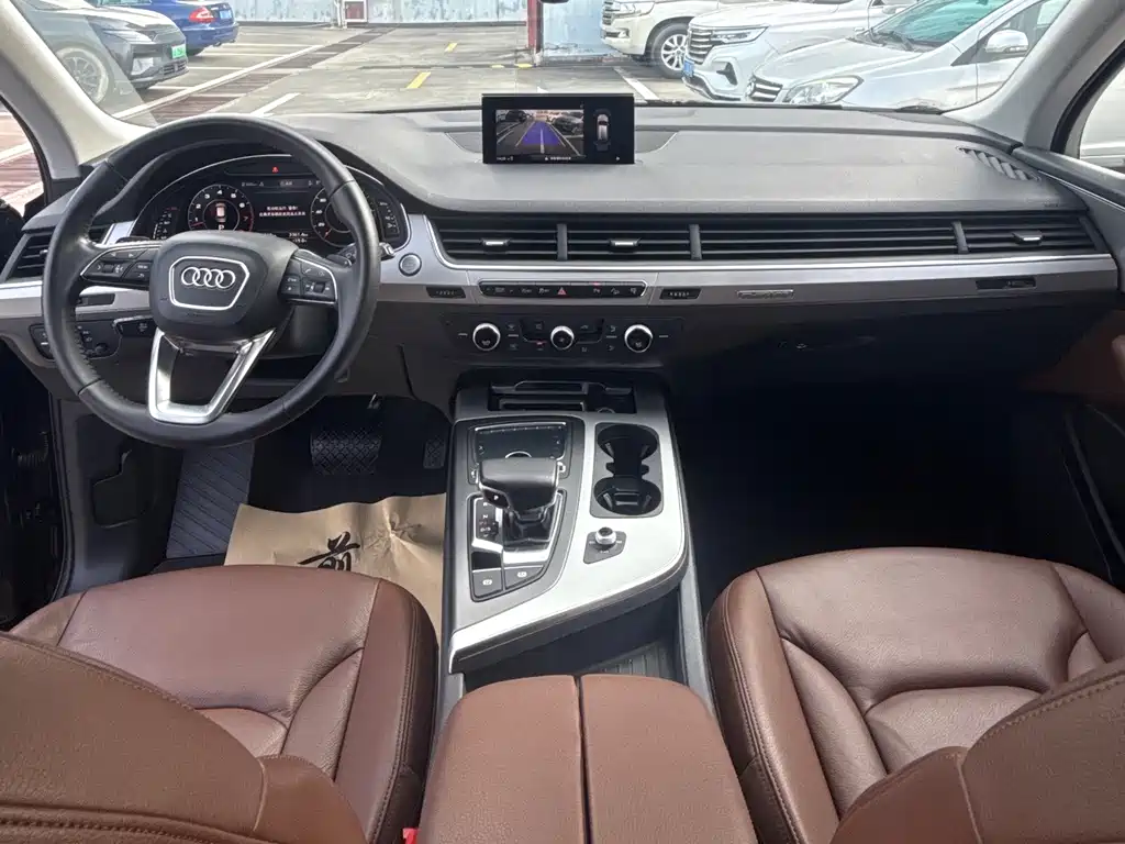 Audi Q7 2018 — фото 10