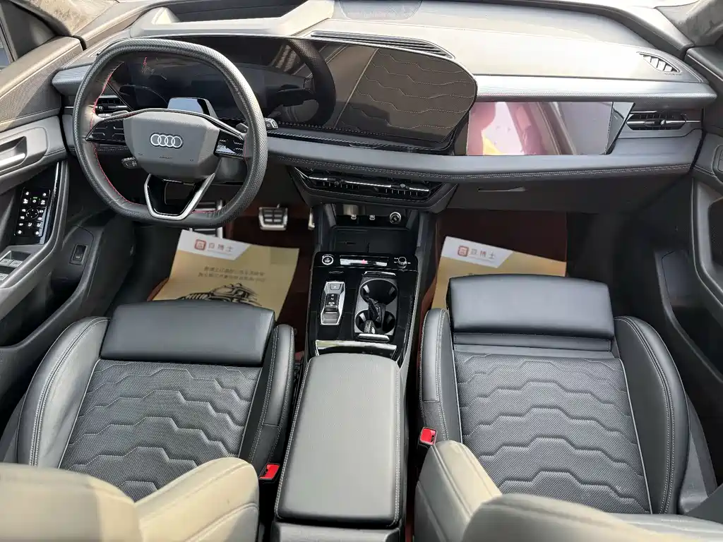 Audi Q6L e-tron 2025 — фото 17