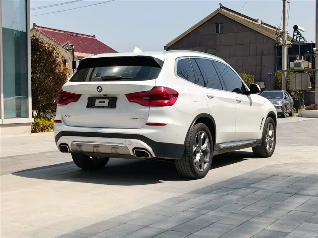BMW X3 2021