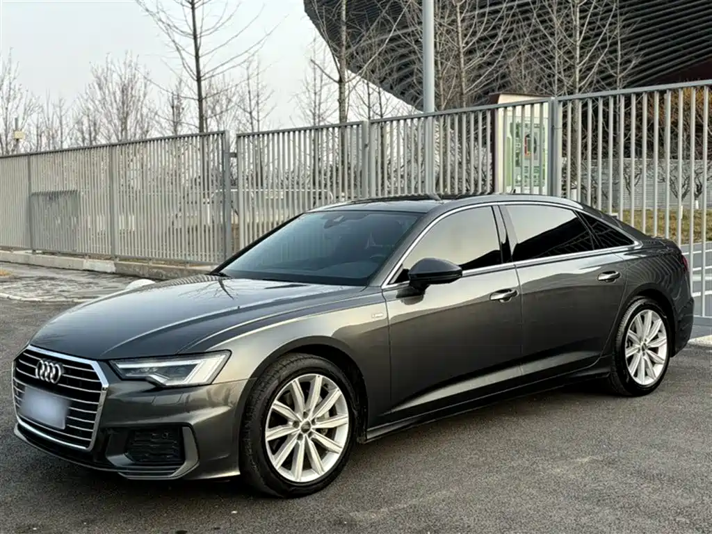 Audi A6L 2022 — фото 1