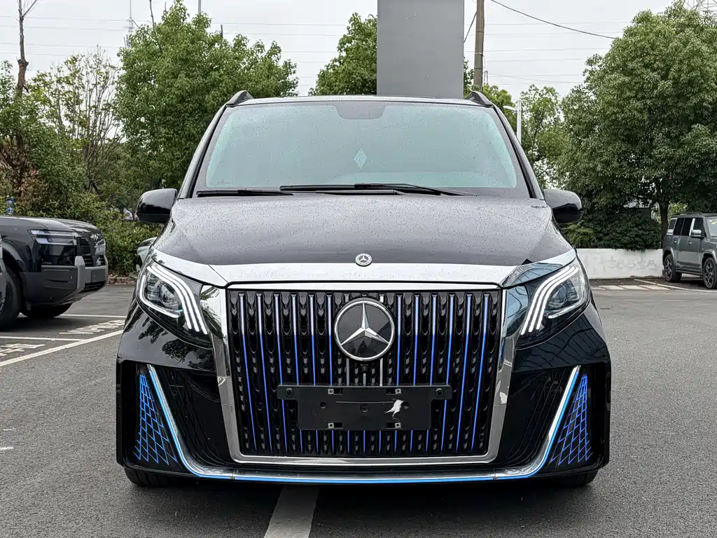 Mercedes-Benz Vito 2023 — фото 2
