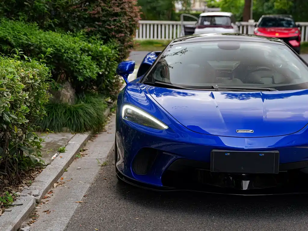 McLaren GT 2023 — фото 10