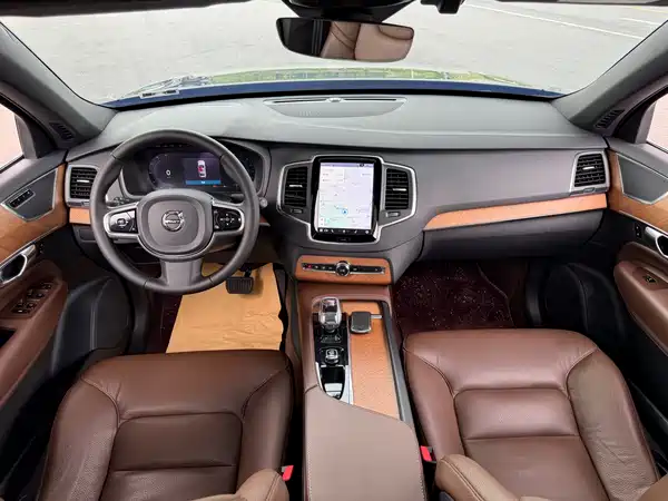 Volvo XC90 2023