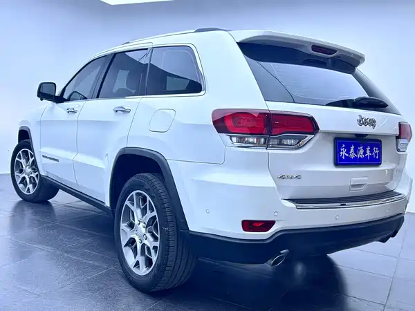Jeep Grand Cherokee 2021