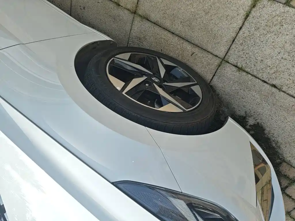 Hyundai Elantra 2021 — фото 23