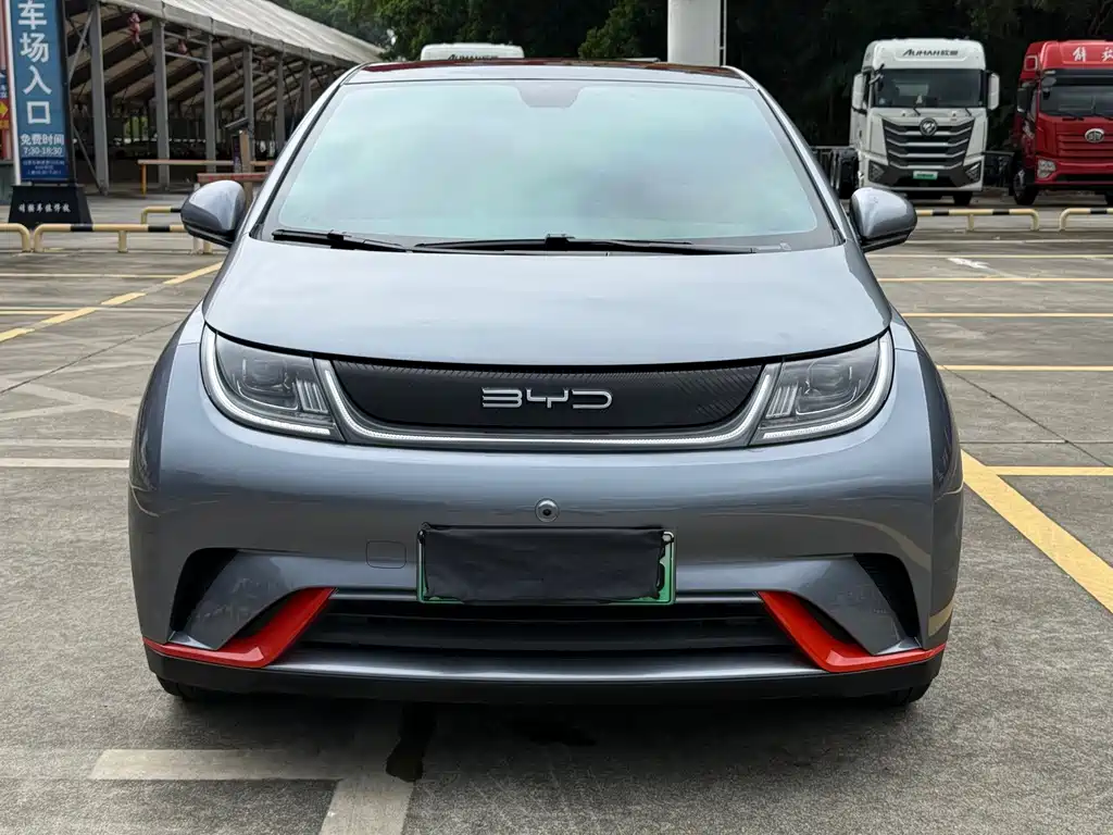 BYD Dolphin 2023 — фото 1