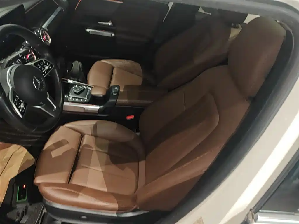 Mercedes-Benz GLB 2020 — фото 15
