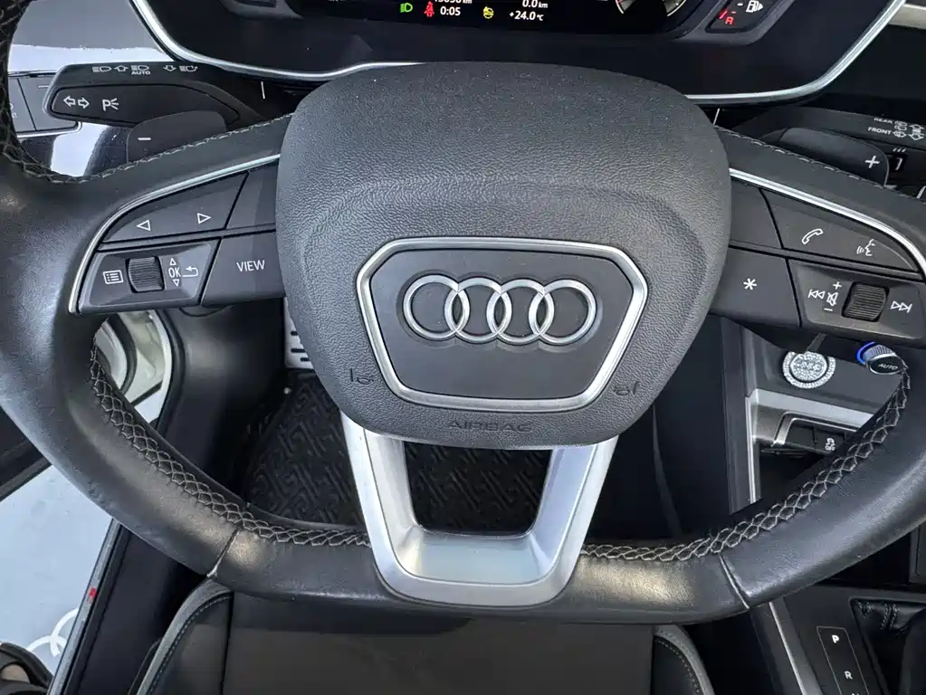 Audi Q3 2023 — фото 21