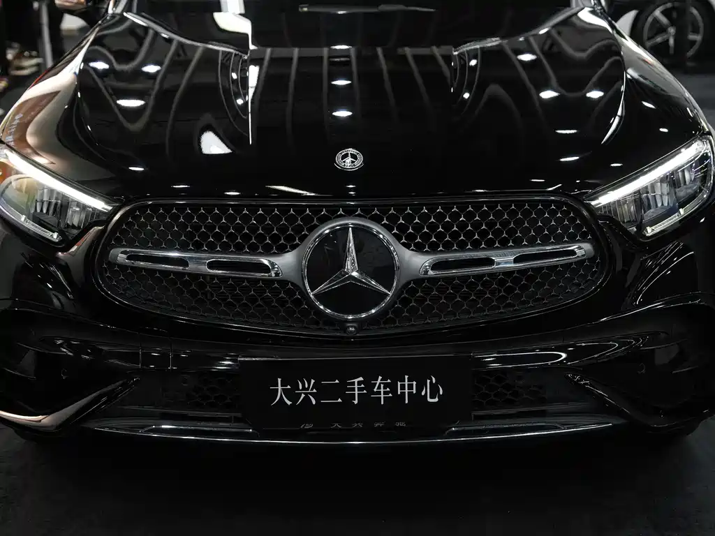 Mercedes-Benz GLC 2025