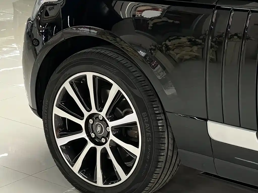 Land Rover Range Rover 2017 — фото 23