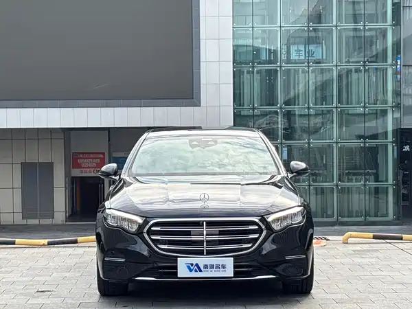 Mercedes-Benz E-Class 2024