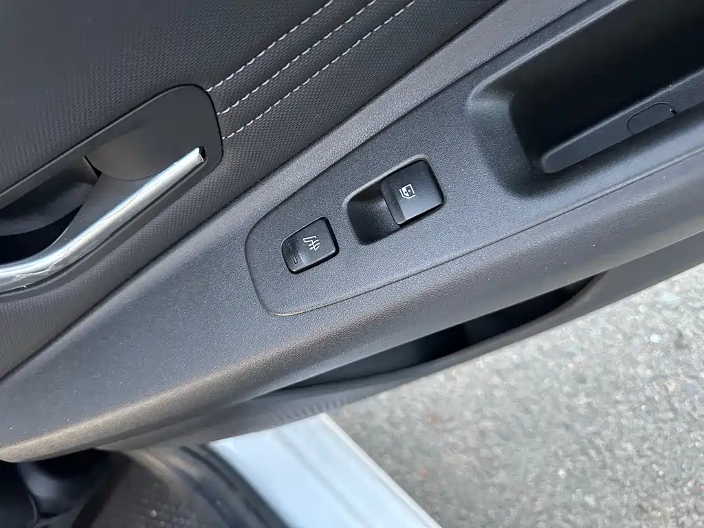 Hyundai Elantra 2023 — фото 25