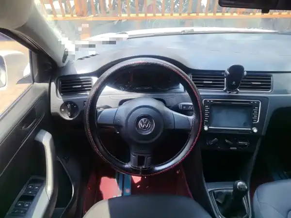 Volkswagen Santana 2015