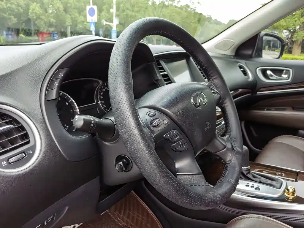 Infiniti JX 2014 — фото 17