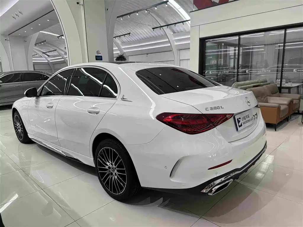 Mercedes-Benz C-Class 2025