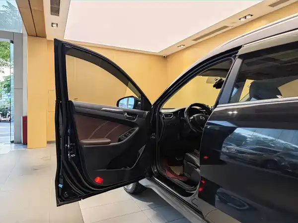 Dongfeng Scenery 580 2017