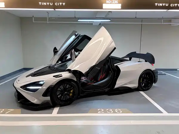 McLaren 720S 2018