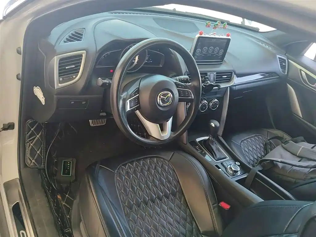 Mazda CX-4 2016 — фото 10