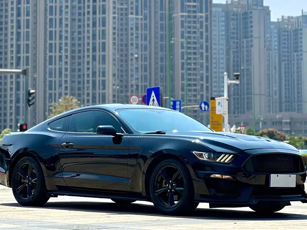 Ford Mustang 2017 — фото 2