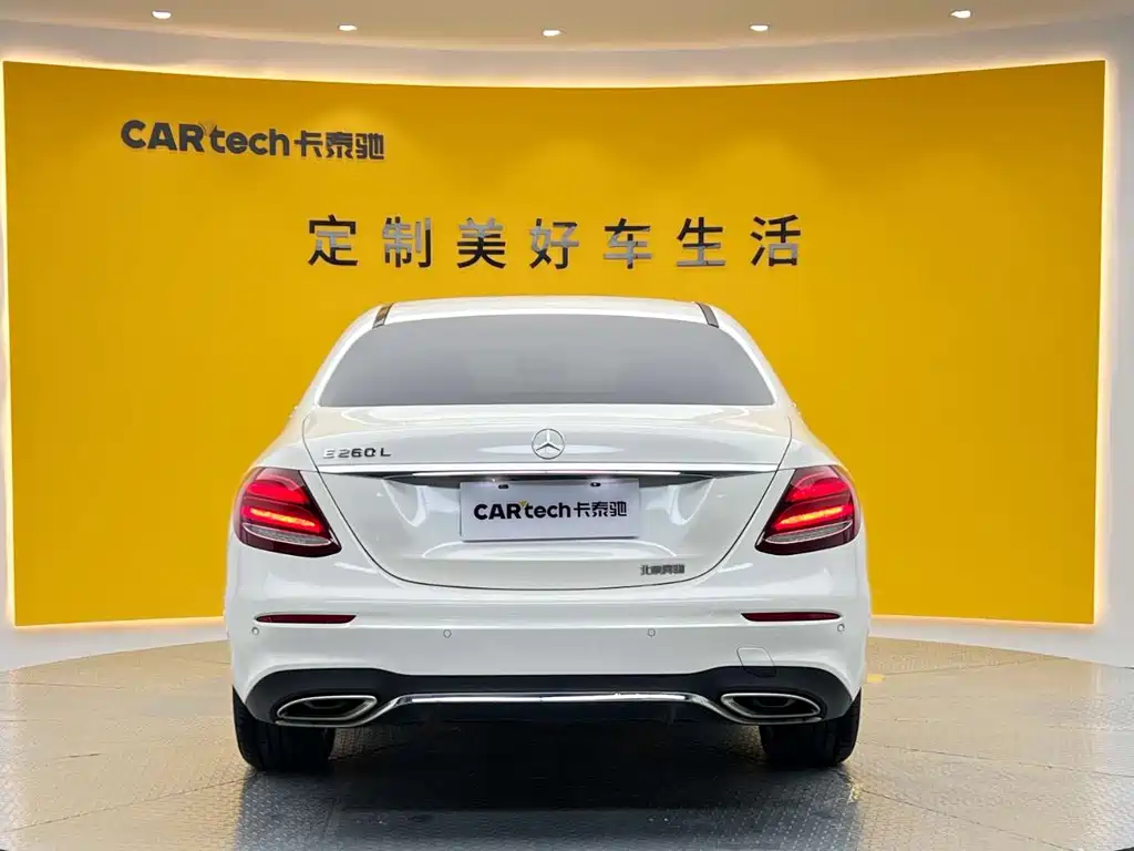 Mercedes-Benz E-Class 2019 — фото 11
