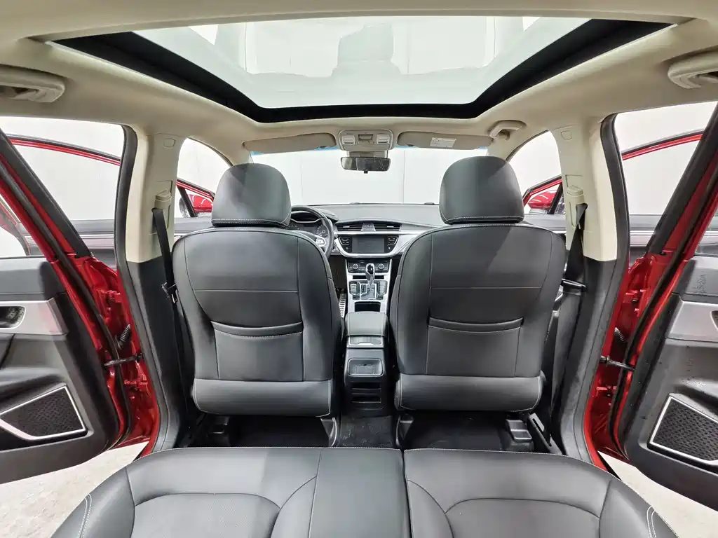 Geely Emgrand GS 2019 — фото 10