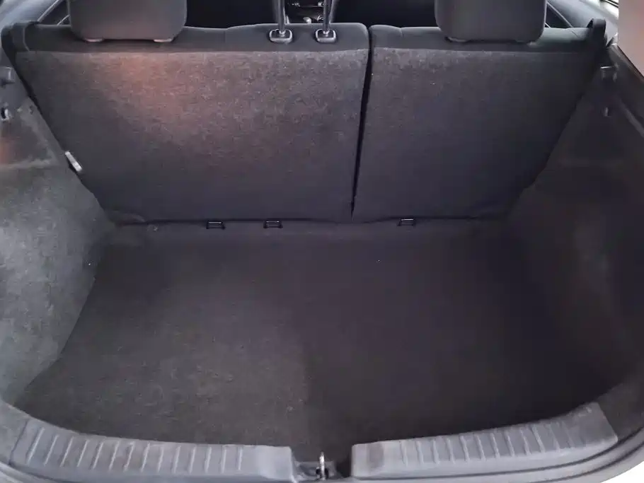 Toyota Yaris L 2016