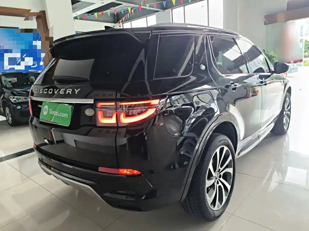 Land Rover Discovery Sport 2023 — фото 7