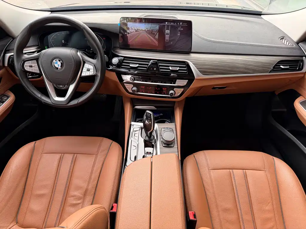 BMW 6 Series GT 2021 — фото 17