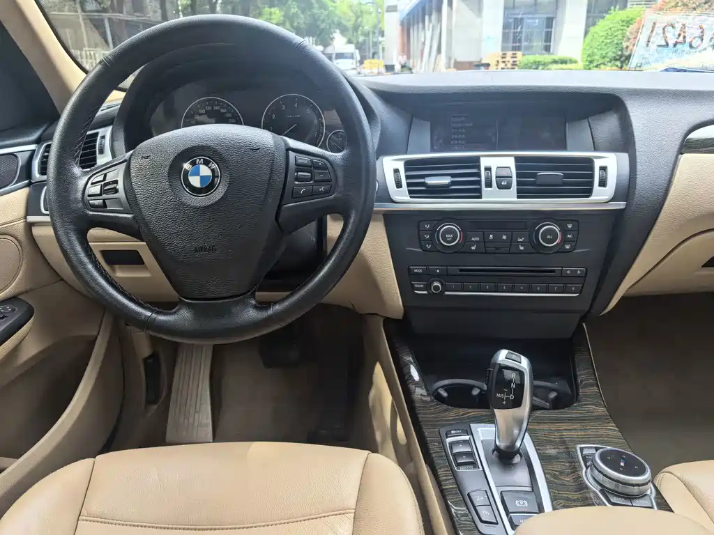 BMW X3 2014 — фото 9