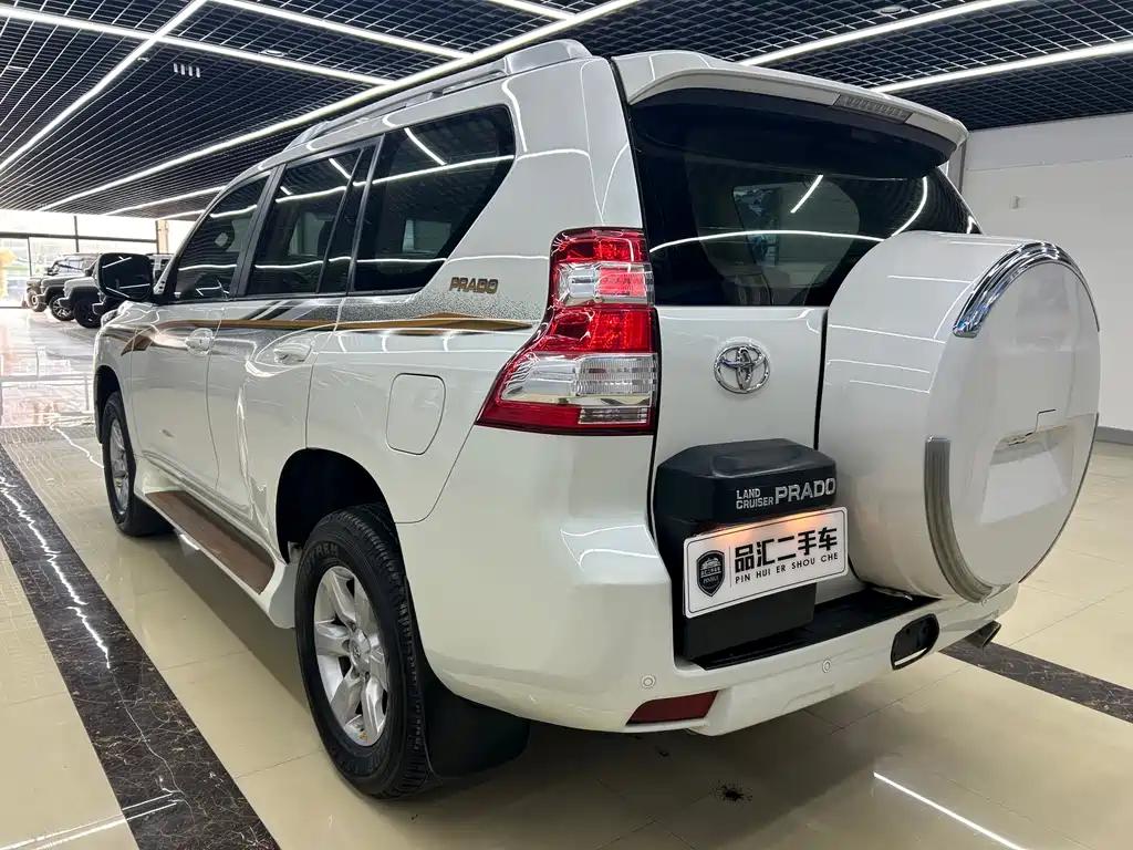 Toyota Prado 2015 — фото 4