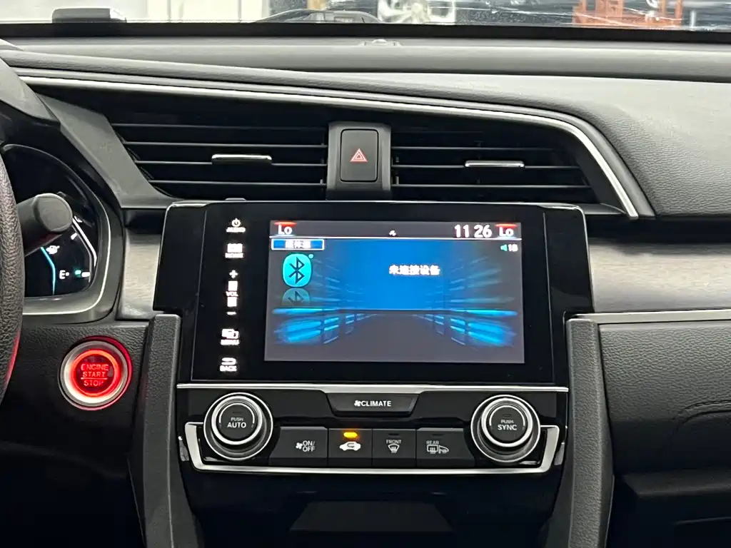 Honda Civic 2018 — фото 16