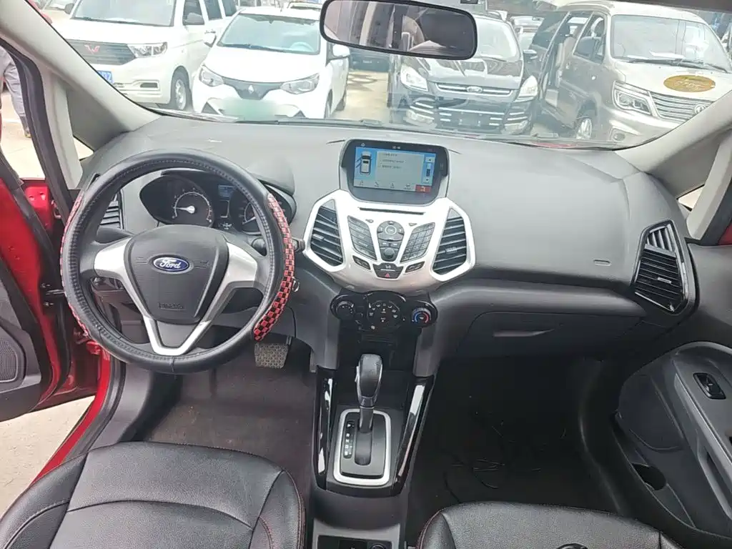 Ford Ecosport 2017 — фото 10