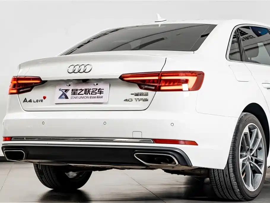 Audi A4L 2019 — фото 8