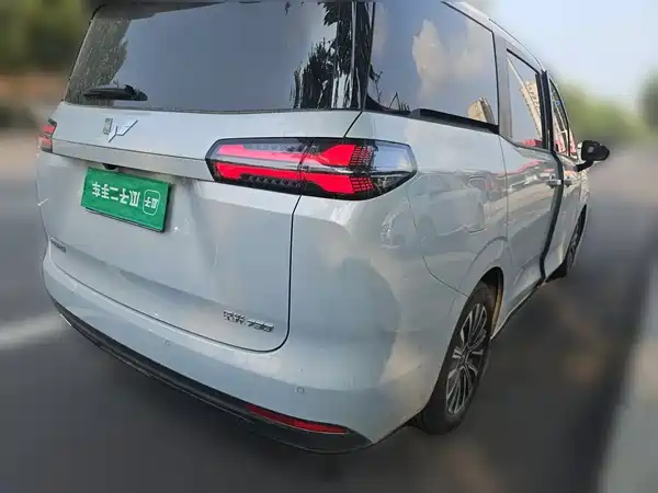 Wuling 730 2026