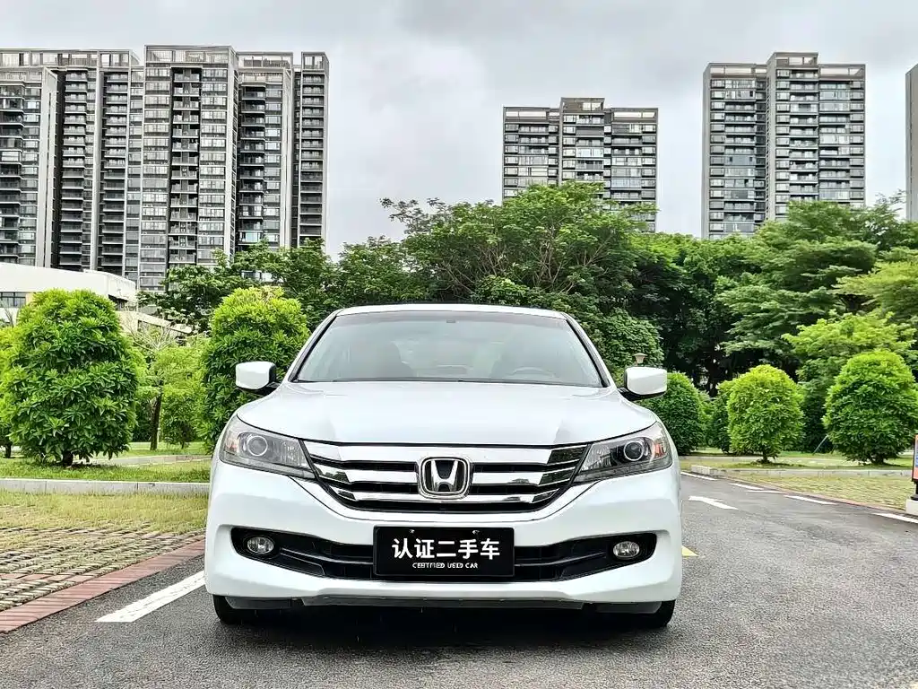 Honda Accord 2016 — фото 2