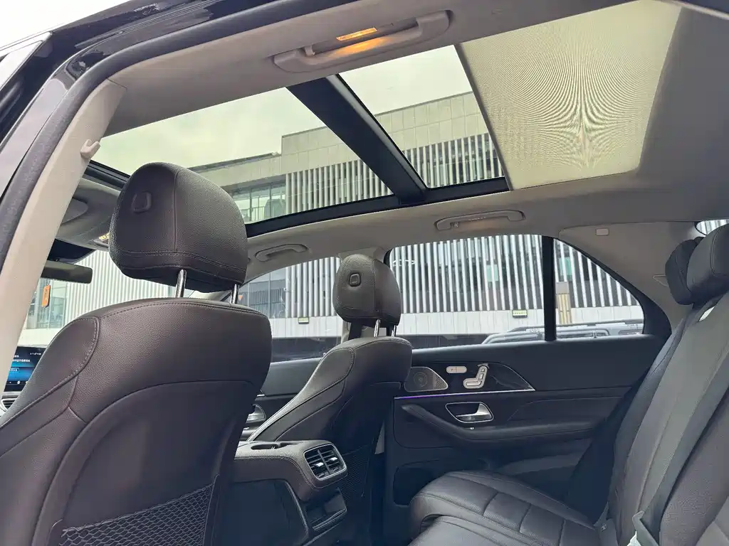 Mercedes-Benz GLE 2019 — фото 12