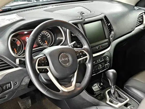 Jeep Cherokee 2021