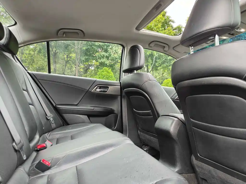 Honda Accord 2016 — фото 14