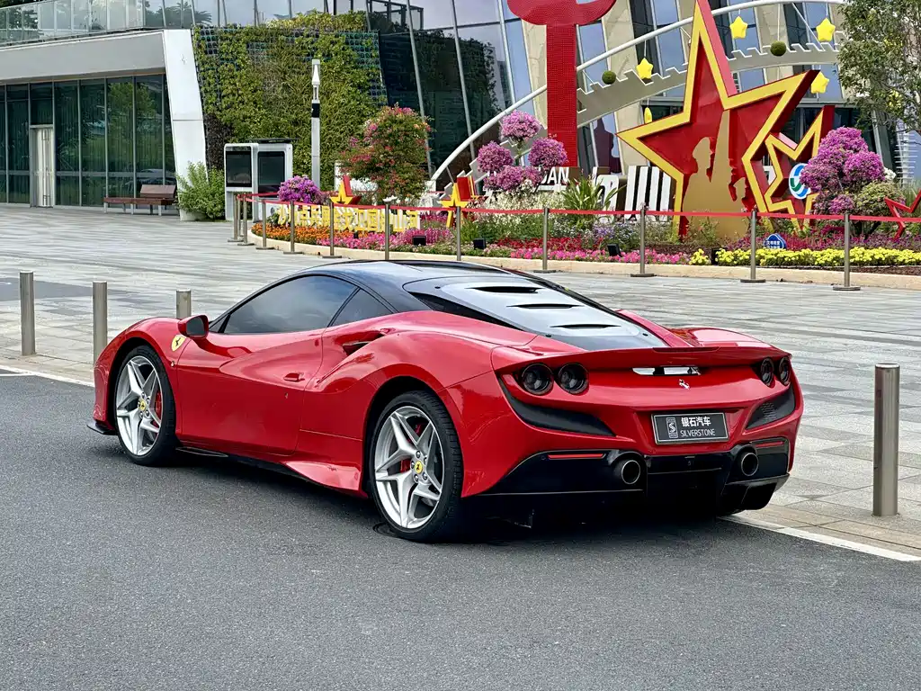 Ferrari F8 2021 — фото 3