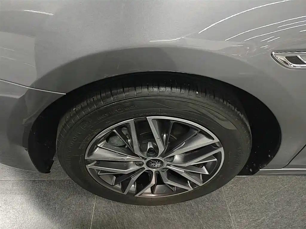 BYD Qin PLUS 2023 — фото 23