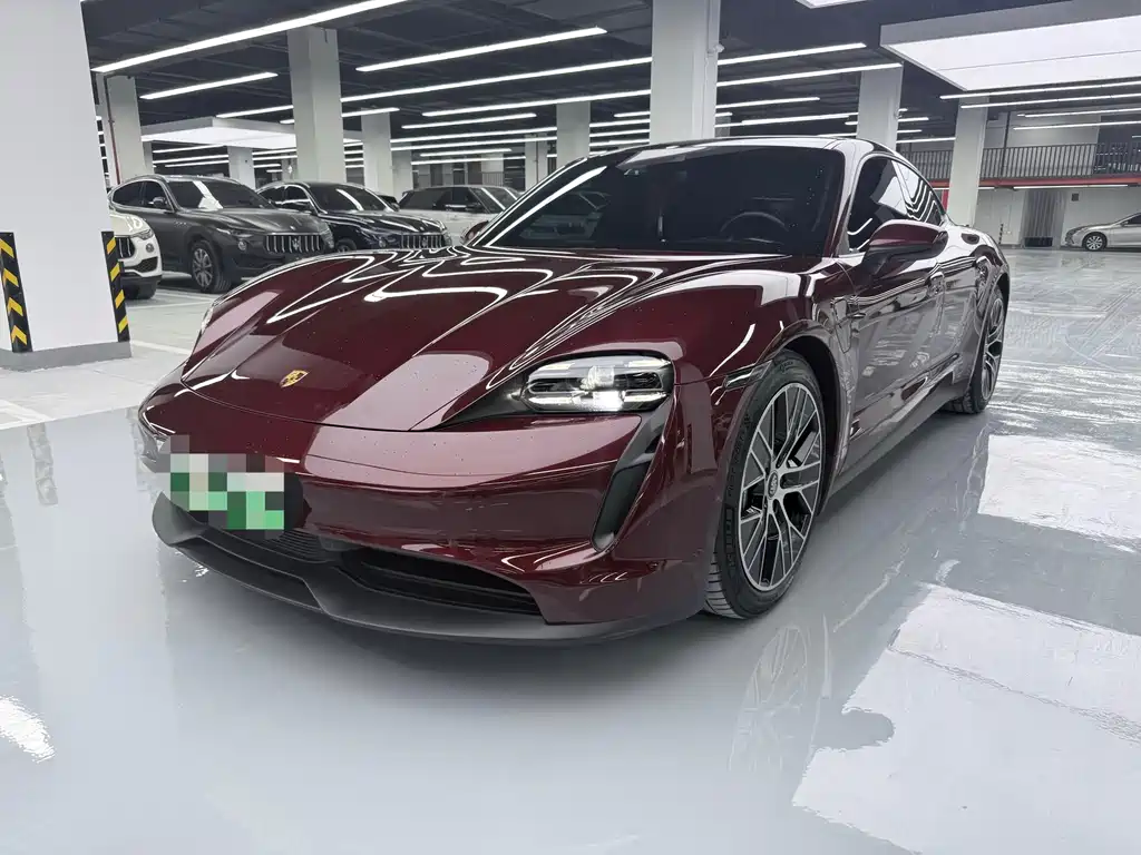 Porsche Taycan 2022