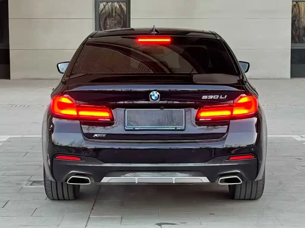BMW 5 Series 2023