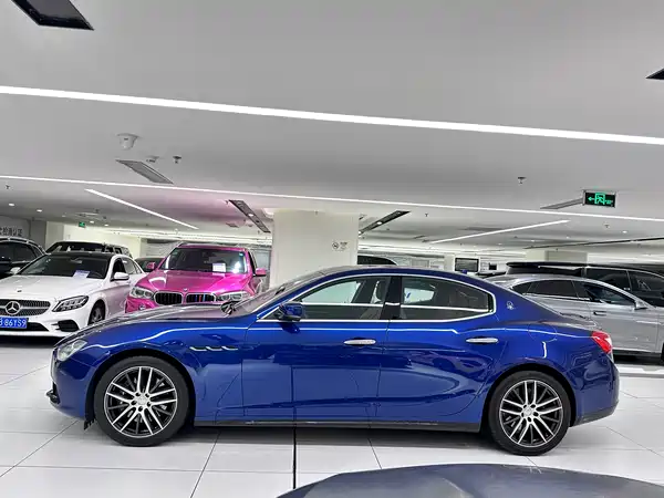 Maserati Ghibli 2015