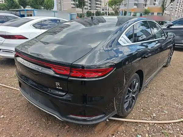 BYD Han 2024